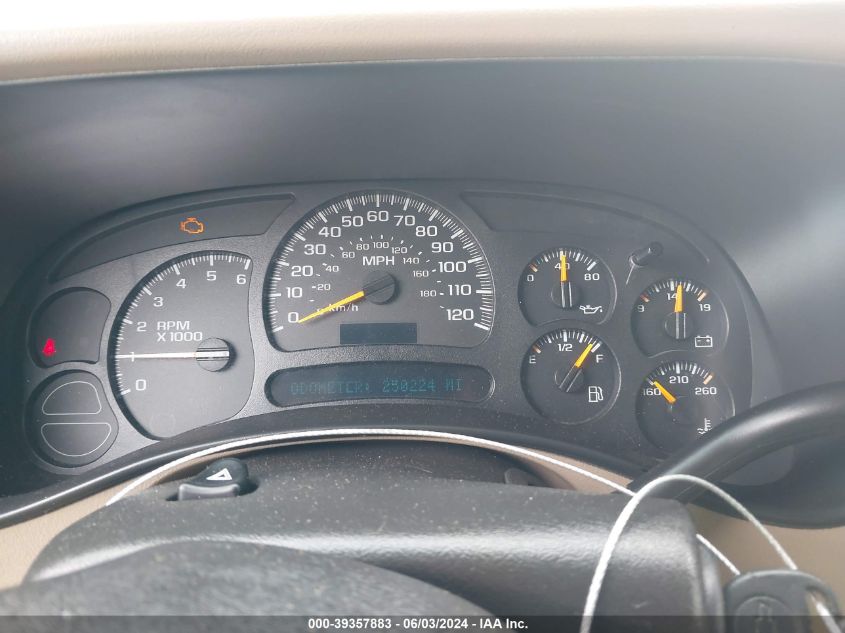 2005 Chevrolet Silverado 1500 Ls VIN: 2GCEC19V351337632 Lot: 39357883