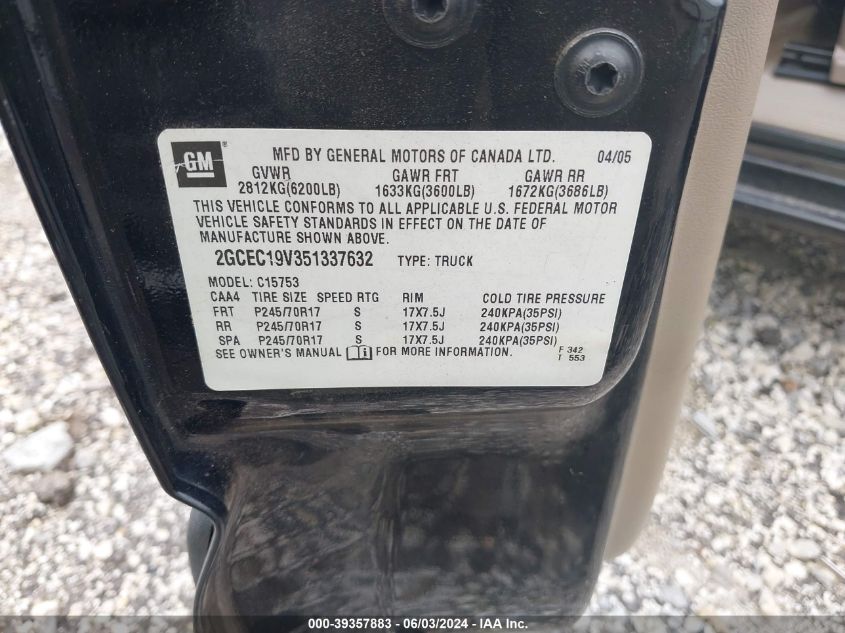 2005 Chevrolet Silverado 1500 Ls VIN: 2GCEC19V351337632 Lot: 39357883
