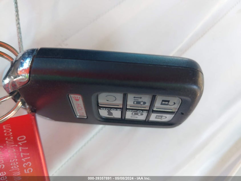 VIN: 5FNRL6H80JB003673 2018 HONDA ODYSSEY TOURING