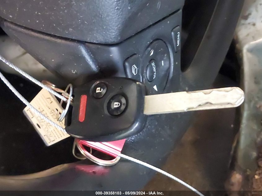 2013 HONDA CR-V LX - 5J6RM4H37DL008130