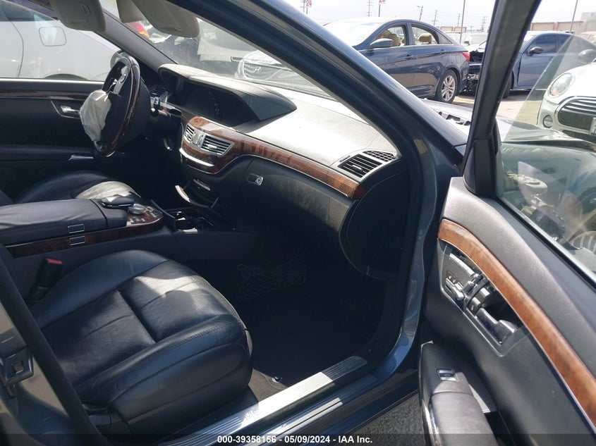 2007 Mercedes-Benz S 550 VIN: WDDNG71X37A104773 Lot: 39358156