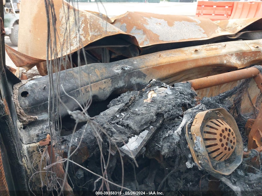 2022 VOLKSWAGEN ATLAS CROSS SPORT 3.6L V6 SE W/TECHNOLOGY - 1V2HE2CA4NC212652