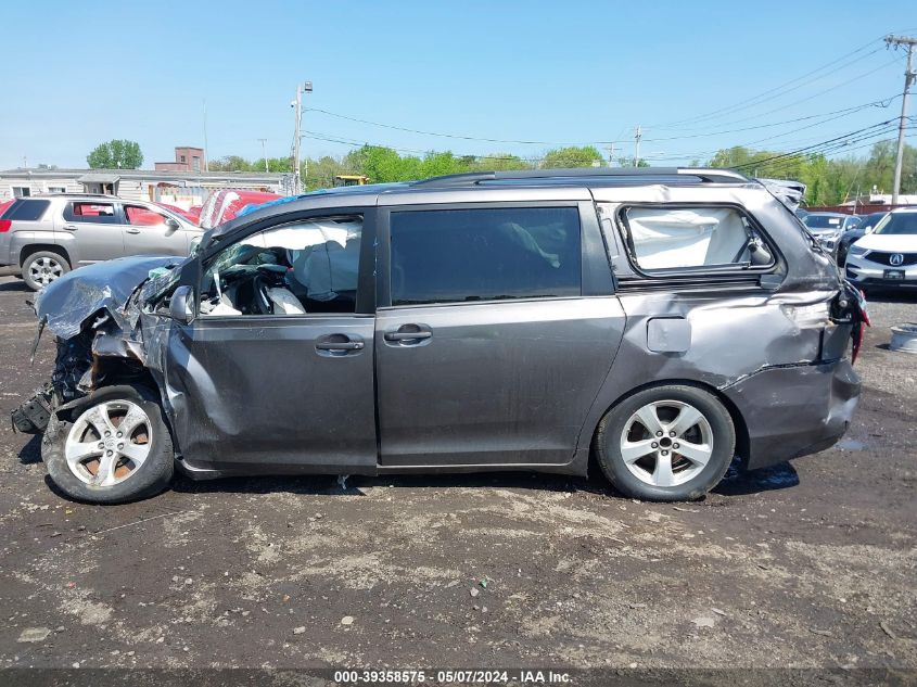 2017 Toyota Sienna Le 8 Passenger VIN: 5TDKZ3DC1HS811884 Lot: 39358575