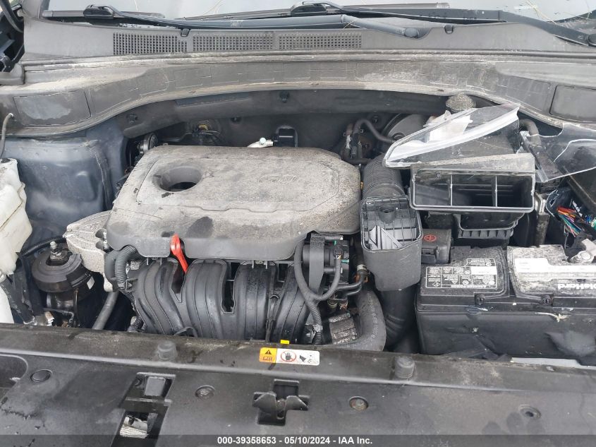 2018 Hyundai Santa Fe Sport 2.4L VIN: 5XYZUDLB2JG565670 Lot: 39358653