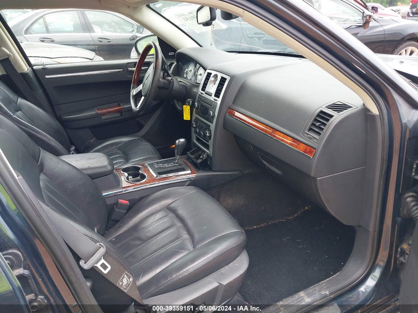 2008 Chrysler 300C Hemi VIN: 2C3KA63H08H211026 Lot: 39359151