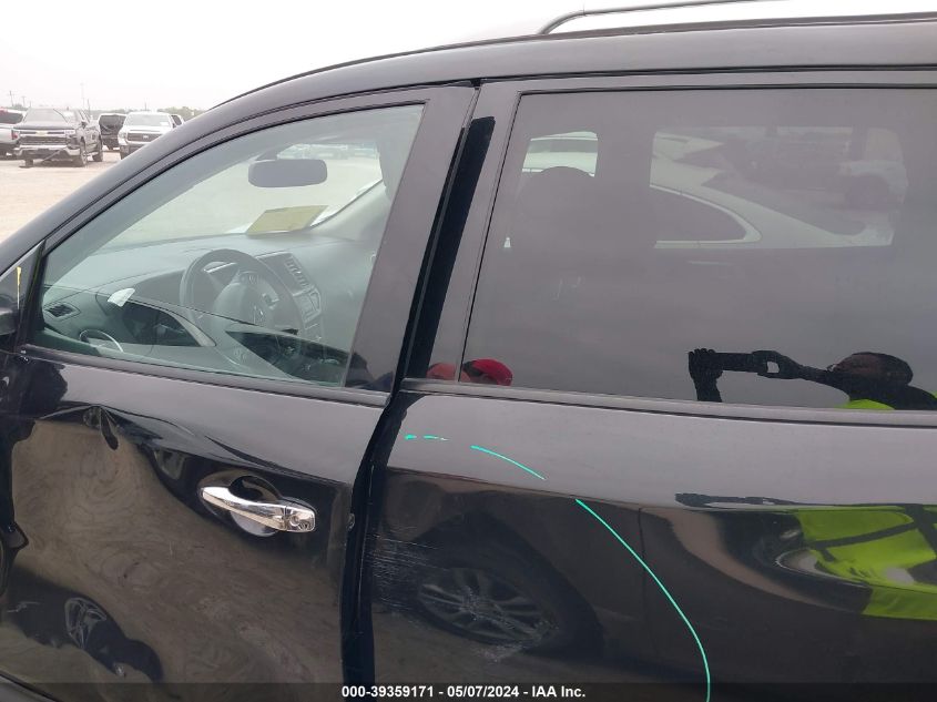 5N1DR2MM2JC652694 2018 Nissan Pathfinder Sv