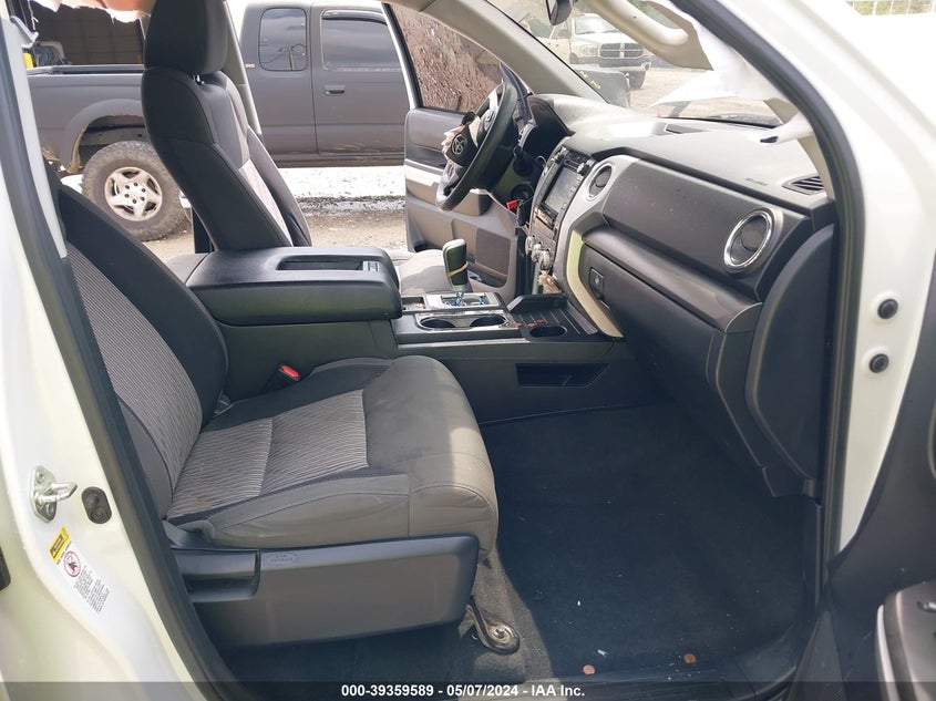 2017 TOYOTA TUNDRA SR5 4.6L V8 - 5TFEM5F14HX113539