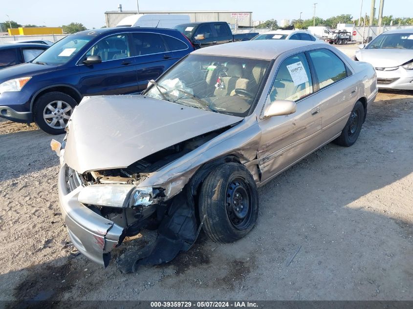 2000 Toyota Camry Le V6 VIN: 4T1BF22KXYU946821 Lot: 39359729