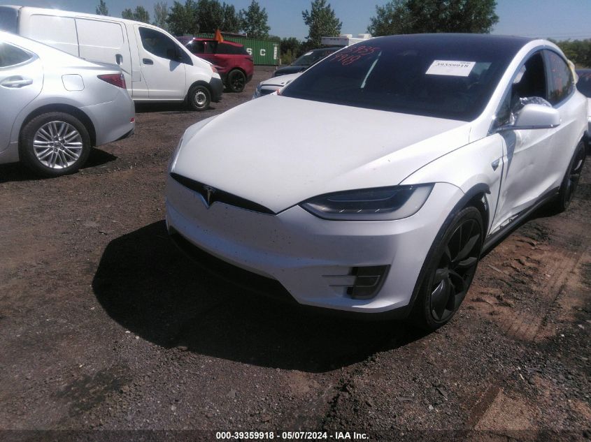 2019 Tesla Model X 100D/75D/Long Range VIN: 5YJXCBE26KF153711 Lot: 39359918