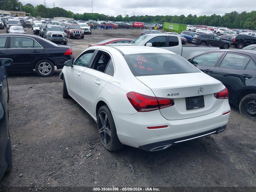 2019 Mercedes-Benz A 220 VIN: WDD3G4EB5KW012046 Lot: 39360396