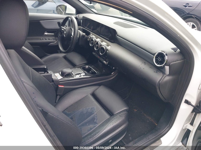 2019 Mercedes-Benz A 220 VIN: WDD3G4EB5KW012046 Lot: 39360396