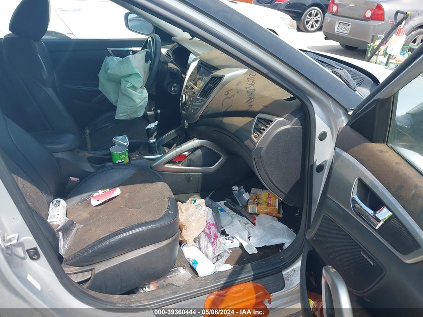 2012 Hyundai Veloster Base W/Black VIN: KMHTC6AD2CU036032 Lot: 39360444