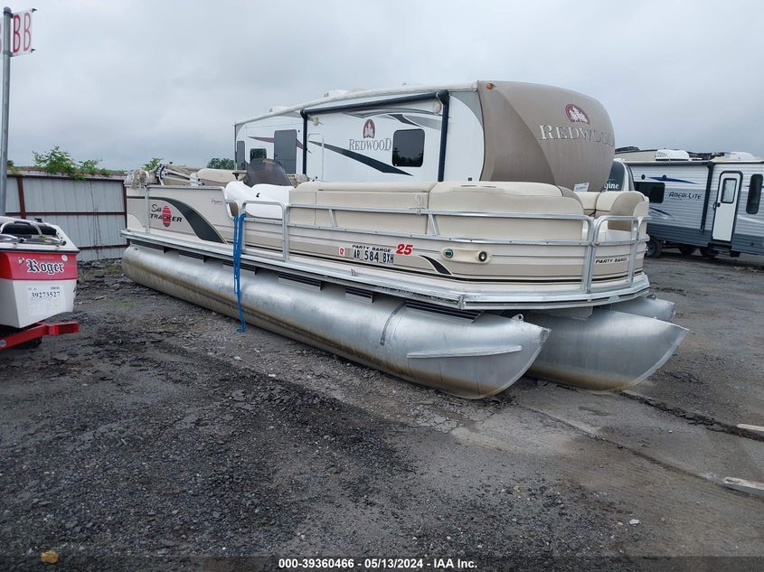 2000 SUNTRACKER OTHER