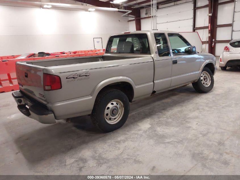 2002 GMC Sonoma Sls VIN: 1GTDT19W828265260 Lot: 39360578