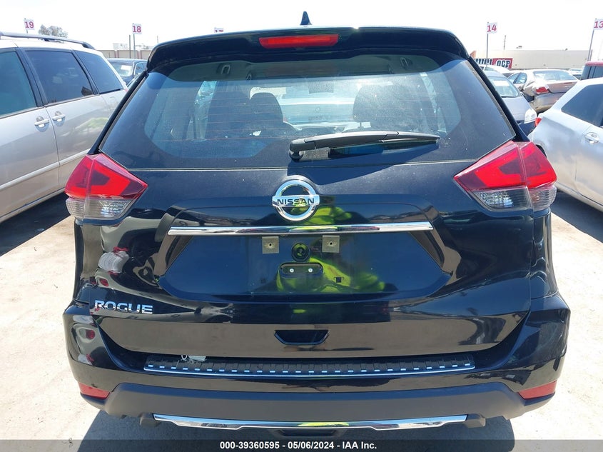 2018 NISSAN ROGUE VIN: KNMAT2MT6JP539260