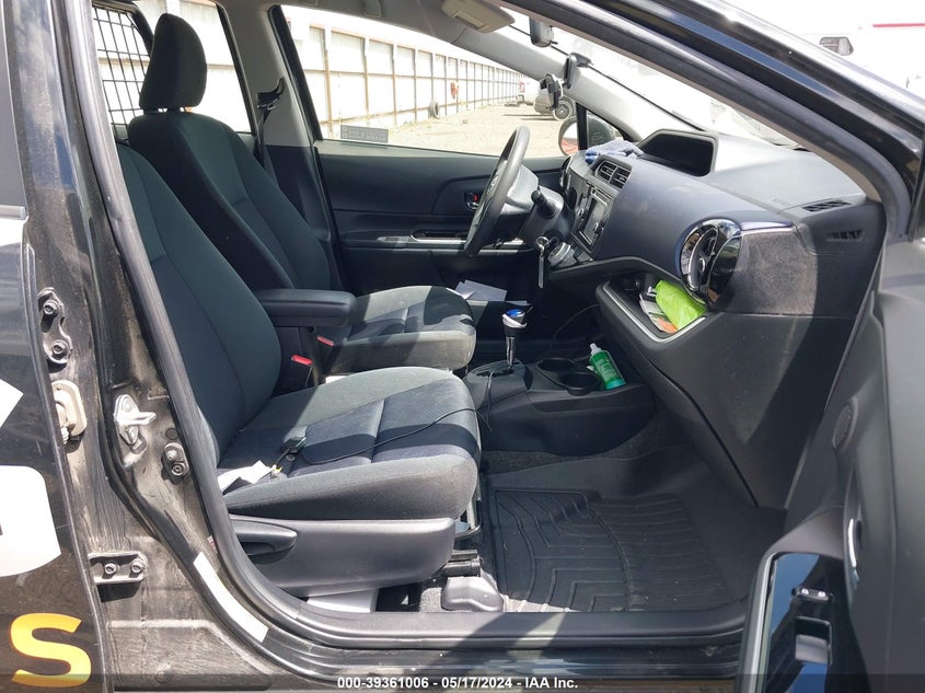 2016 Toyota Prius C Two VIN: JTDKDTB38G1120011 Lot: 39361006