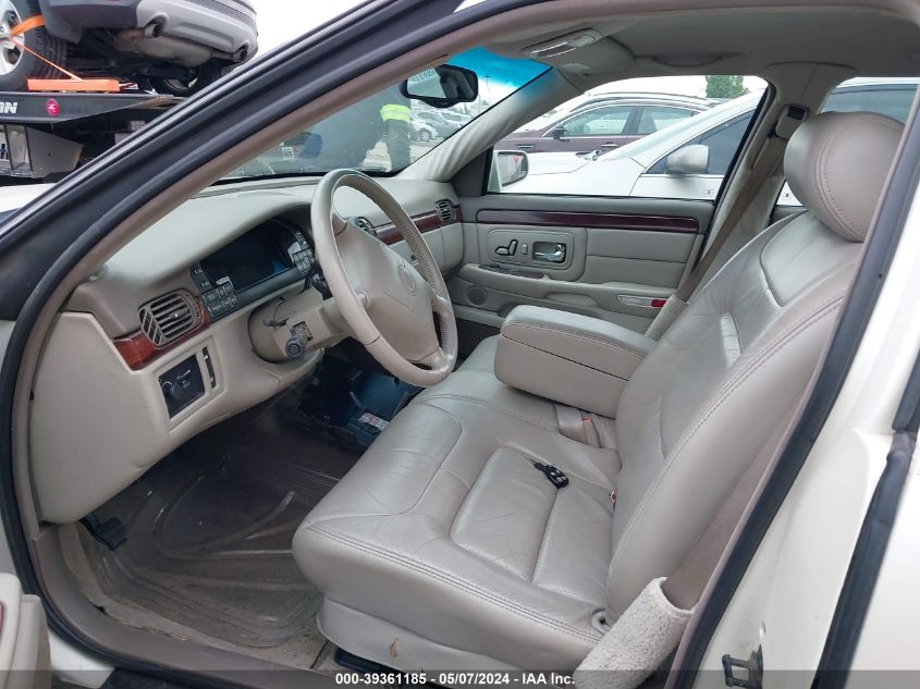 1998 Cadillac Deville Standard VIN: 1G6KD54Y3WU751320 Lot: 39361185