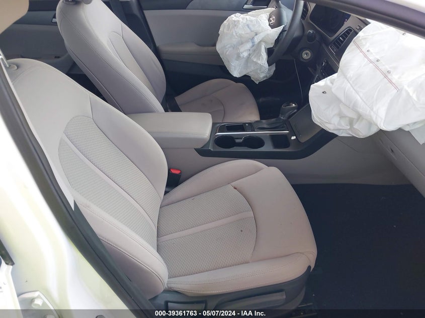 VIN 5NPE24AF1HH471888 2017 HYUNDAI SONATA SE