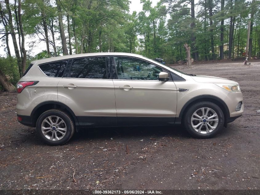 2017 Ford Escape Se VIN: 1FMCU0GD3HUB37427 Lot: 39362173