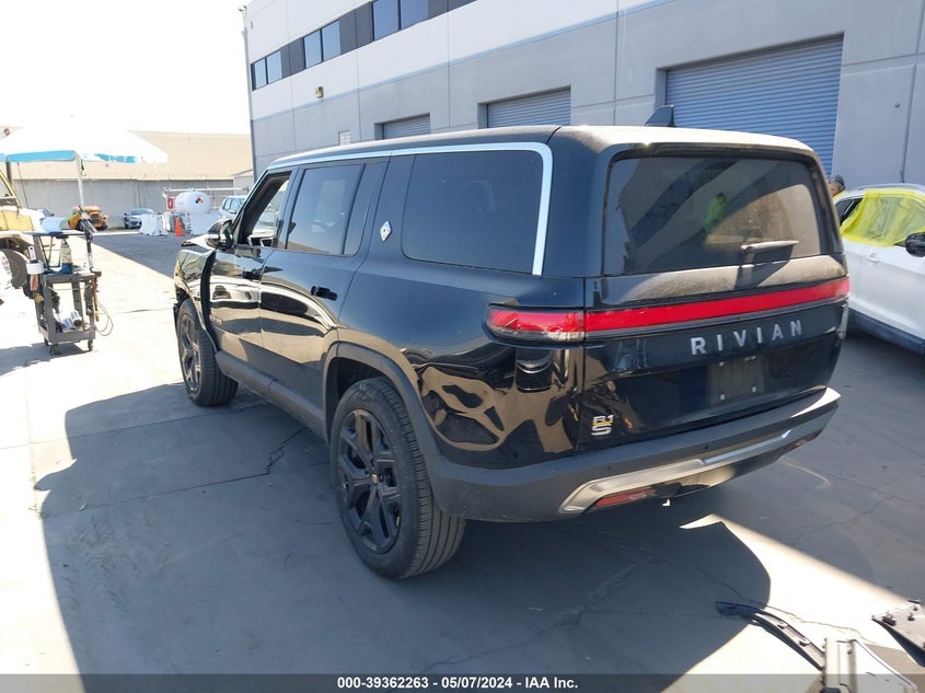 VIN 7PDSGABA9PN010175 2023 RIVIAN R1S ADVENTURE