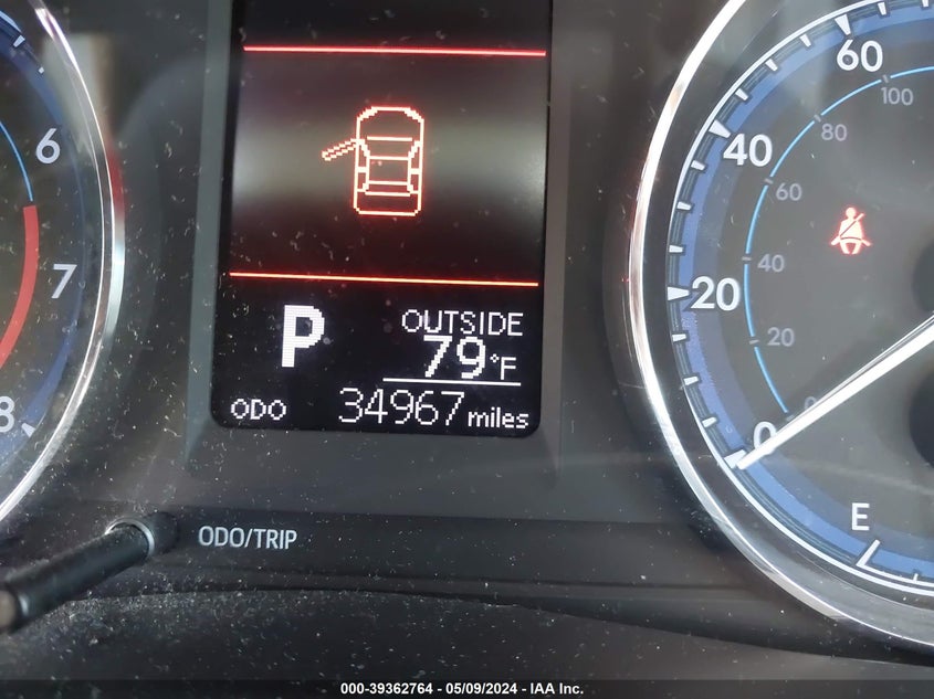 2019 TOYOTA COROLLA LE - 5YFBURHE2KP928581