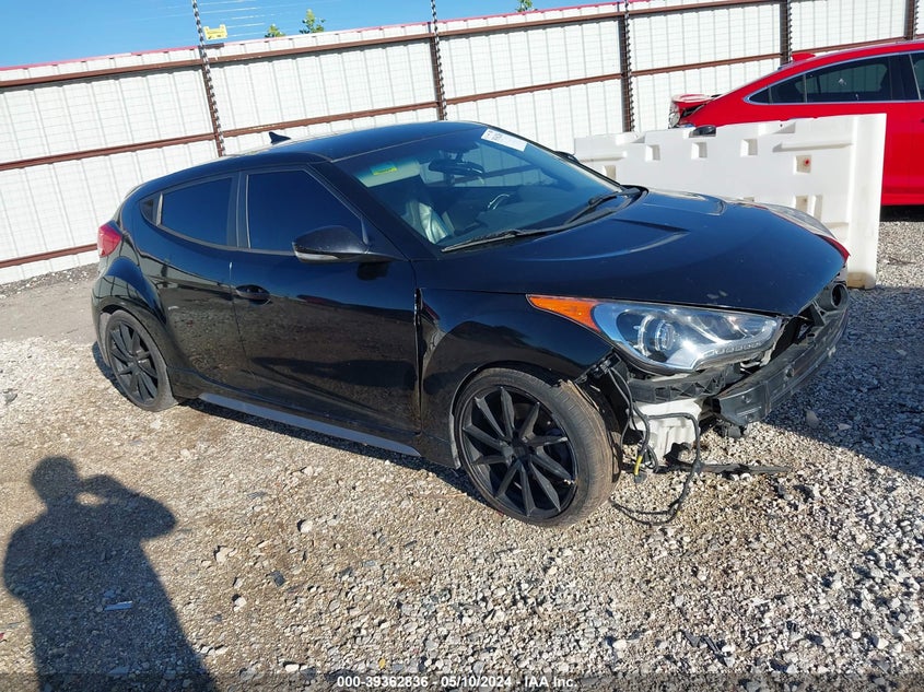 2014 Hyundai Veloster Turbo W/Blue VIN: KMHTC6AE5EU207125 Lot: 39362836