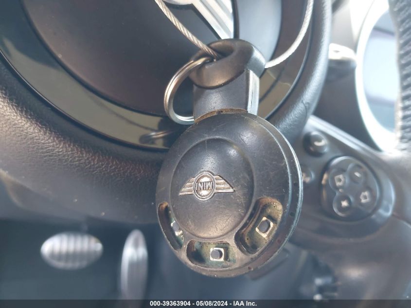 2015 MINI COUNTRYMAN COOPER S - WMWZC3C50FWT02821