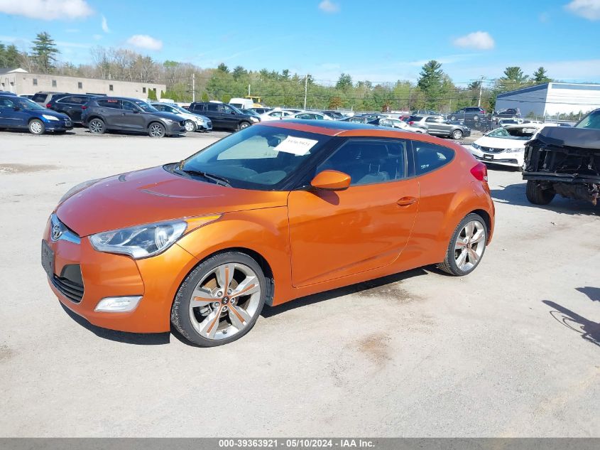 2013 Hyundai Veloster Base W/Black VIN: KMHTC6AD0DU142996 Lot: 39363921