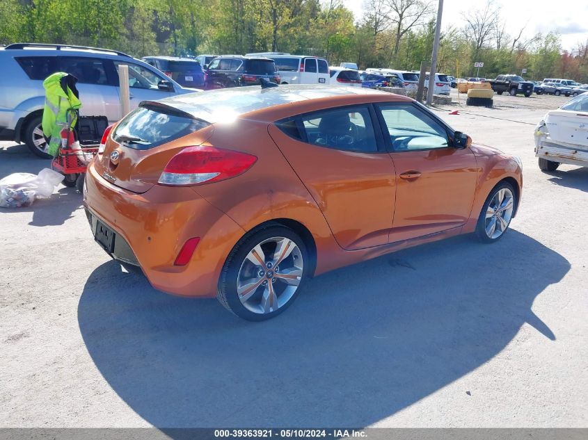 2013 Hyundai Veloster Base W/Black VIN: KMHTC6AD0DU142996 Lot: 39363921