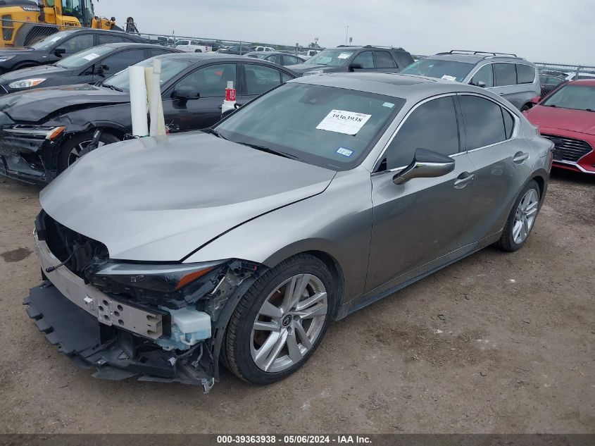 JTHCA1D2XM5117149 2021 LEXUS IS - Image 2