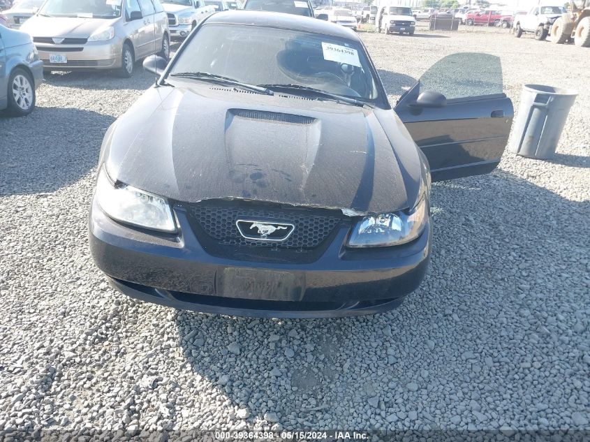 2000 Ford Mustang VIN: 1FAFP4046YF262281 Lot: 39364398