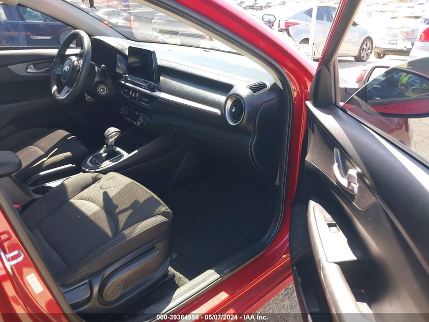 2019 KIA FORTE LXS - 3KPF24AD4KE045157