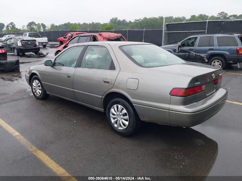 1998 Toyota Camry Le VIN: 4T1BG22K9WU282411 Lot: 39364610