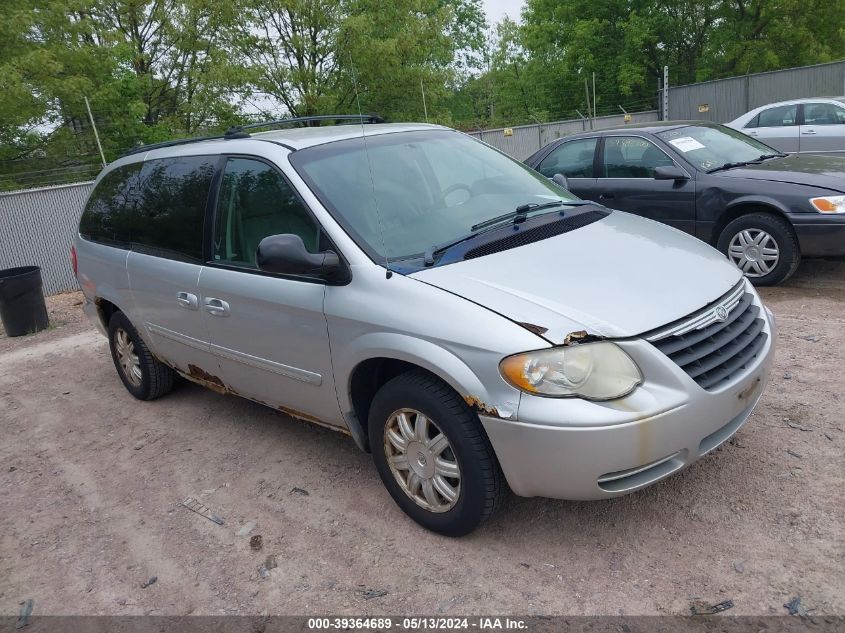 2005 Chrysler Town & Country Touring VIN: 2C4GP54L95R445426 Lot: 39364689