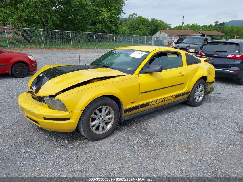 2005 Ford Mustang V6 Deluxe/V6 Premium VIN: 1ZVFT80N355201958 Lot: 39365987