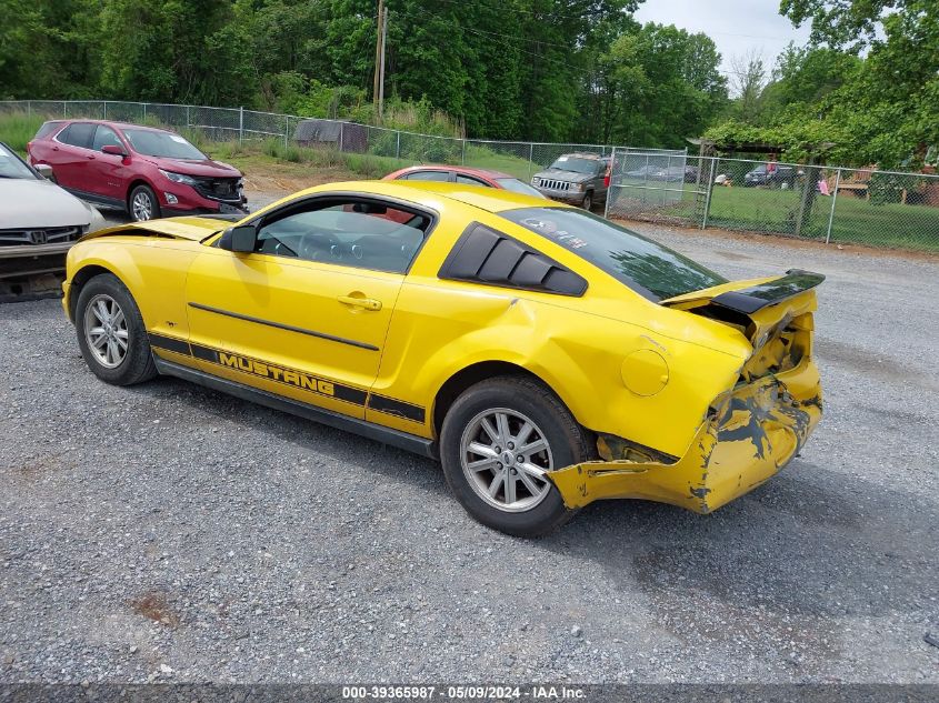 2005 Ford Mustang V6 Deluxe/V6 Premium VIN: 1ZVFT80N355201958 Lot: 39365987