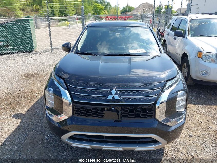 2022 Mitsubishi Outlander Black Edition 2Wd/Se 2.5 2Wd/Se Launch Edition 2Wd VIN: JA4J3UA81NZ010900 Lot: 39366190