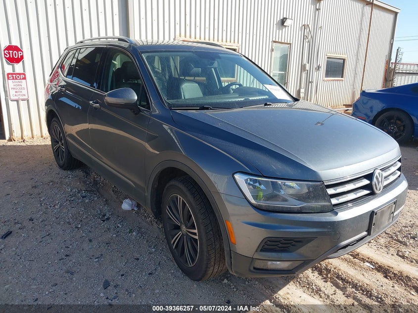 VIN 3VV3B7AX6JM016473 2018 VOLKSWAGEN TIGUAN 2.0T SE/2.0T SEL
