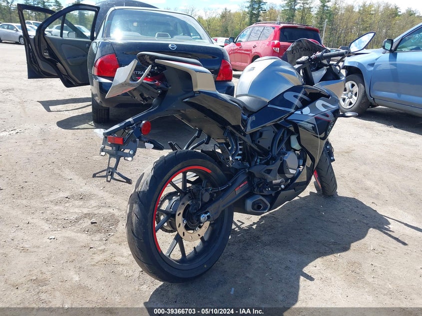 VIN LCEPDPL39P6001303 2023 CF MOTO 300SS
