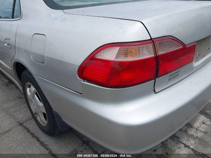 1999 Honda Accord Ex VIN: 1HGCG5655XA158610 Lot: 39367358