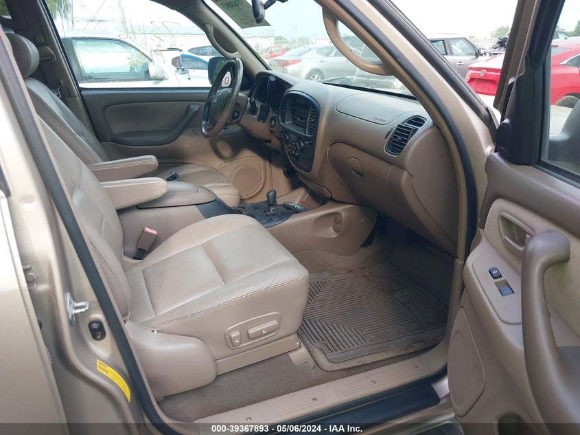 2004 Toyota Sequoia Sr5 V8 VIN: 5TDBT44A34S214106 Lot: 39367893