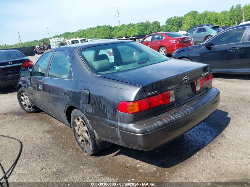 2000 Toyota Camry Le V6 VIN: 4T1BF28K4YU944697 Lot: 39368109