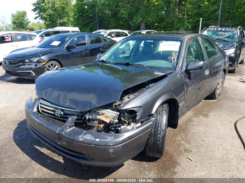 2000 Toyota Camry Le V6 VIN: 4T1BF28K4YU944697 Lot: 39368109