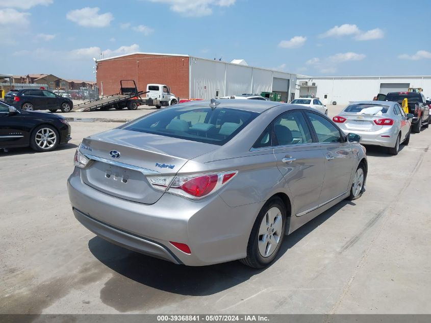 2011 Hyundai Sonata Hybrid VIN: KMHEC4A48BA004702 Lot: 39368841