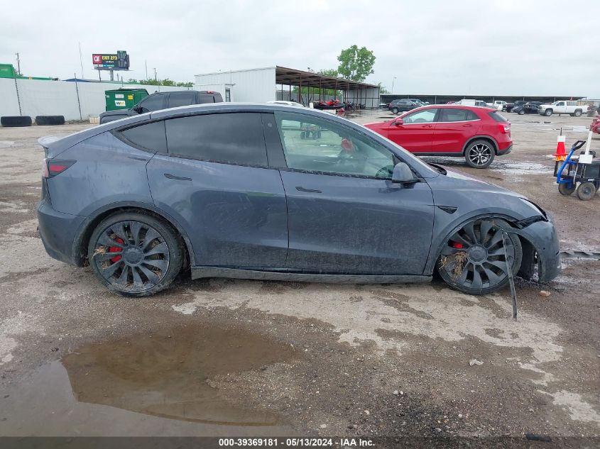 2022 Tesla Model Y Performance Dual Motor All-Wheel Drive VIN: 7SAYGDEF6NF545974 Lot: 39369181