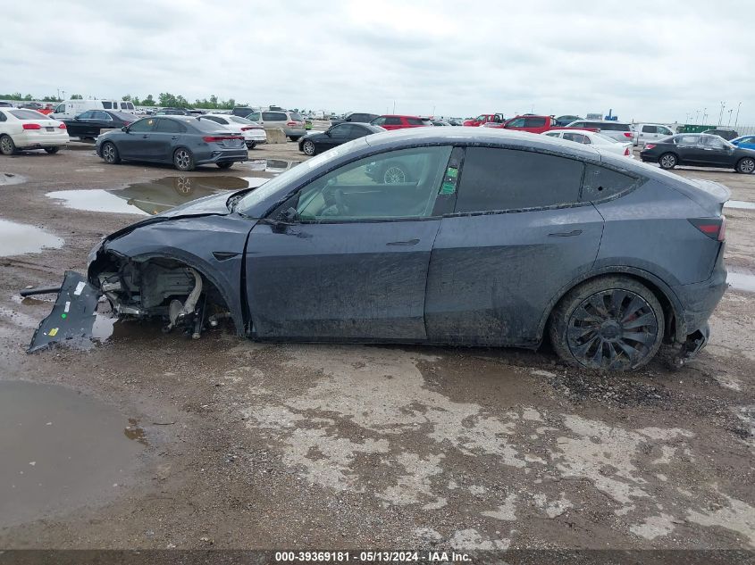 2022 Tesla Model Y Performance Dual Motor All-Wheel Drive VIN: 7SAYGDEF6NF545974 Lot: 39369181