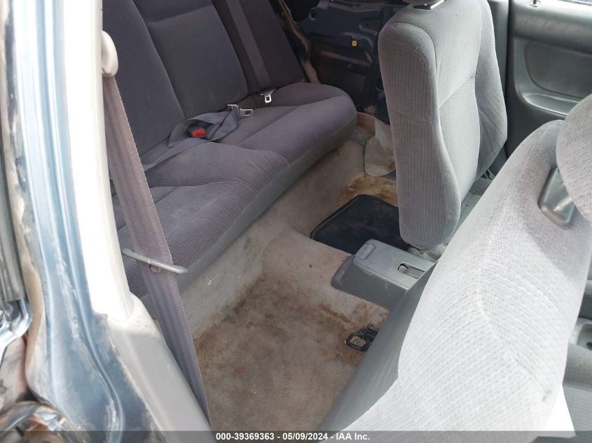 1998 Honda Civic Dx VIN: 1HGEJ6622WL035727 Lot: 39369363