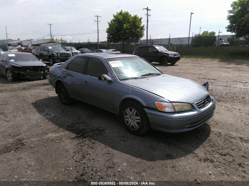 2000 Toyota Camry Le V6 VIN: 4T1BF22K0YU093037 Lot: 39369552