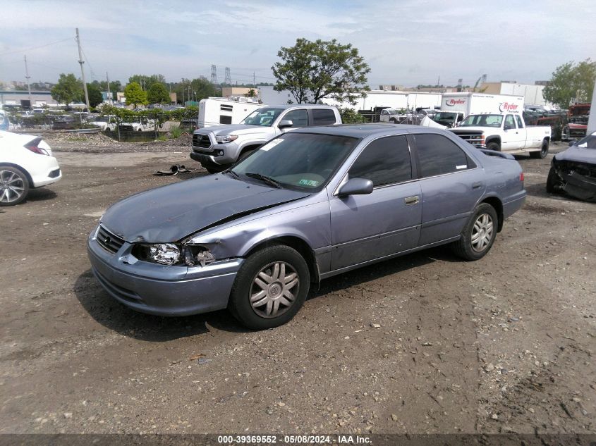 2000 Toyota Camry Le V6 VIN: 4T1BF22K0YU093037 Lot: 39369552