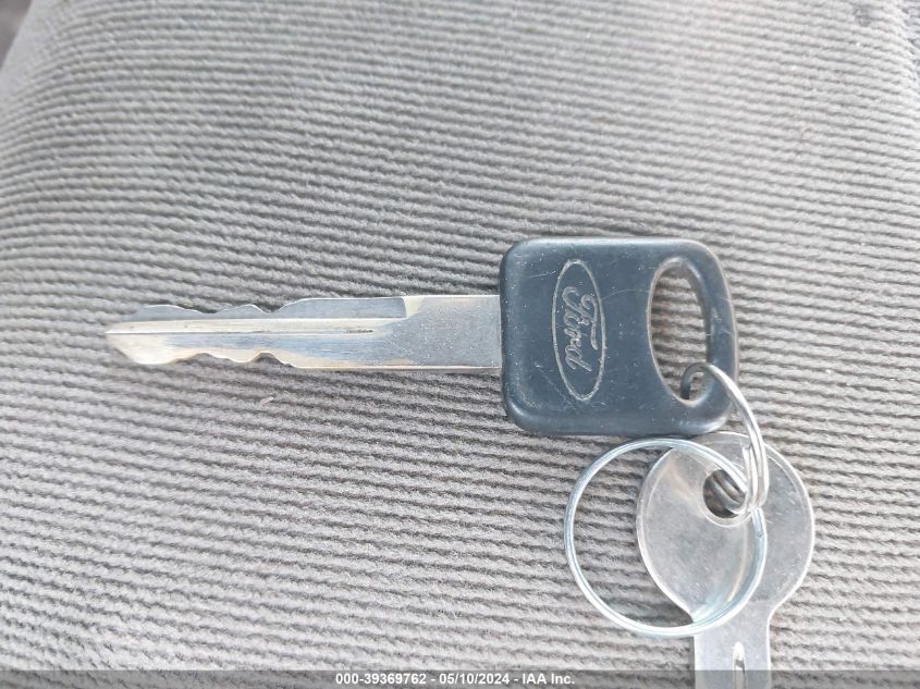 1999 Ford F-250 Lariat/Xl/Xlt VIN: 1FTNX21SXXEC99796 Lot: 39369762